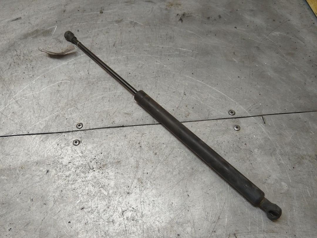 Амортизатор крышки багажника (3-5 двери) BHLE58 Peugeot 307 - Фото 1