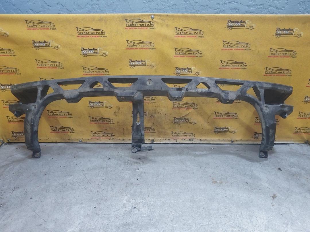 Кронштейн крепления бампера переднего 0UZ4ZR Volkswagen Passat