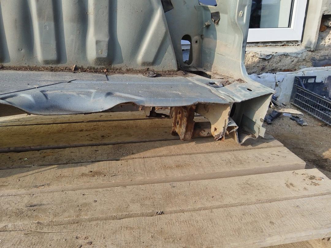 Крыло заднее правое EQEHRD Renault Scenic RX4 undefined