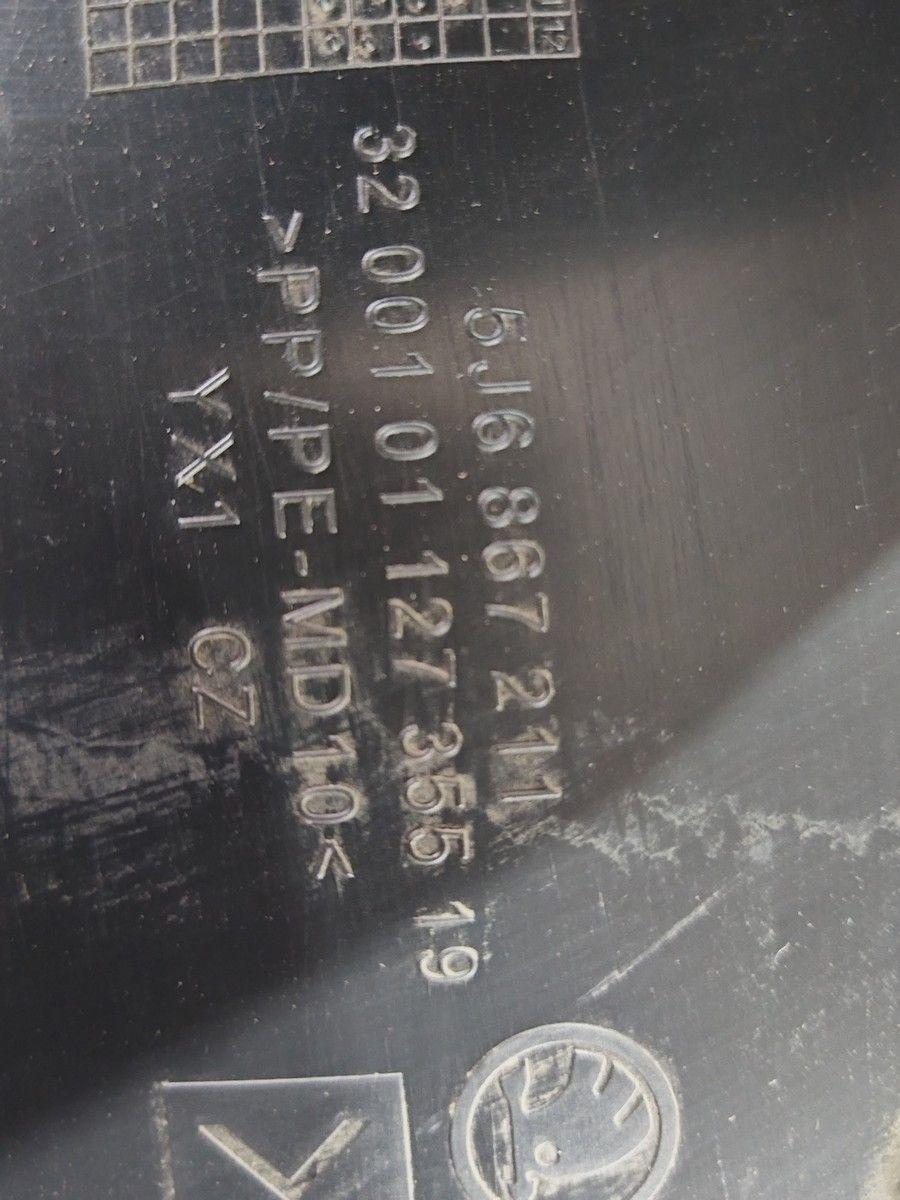 Обшивка двери задней левой (дверная карта) YFDHQ7 Skoda Fabia купить на авторазборке