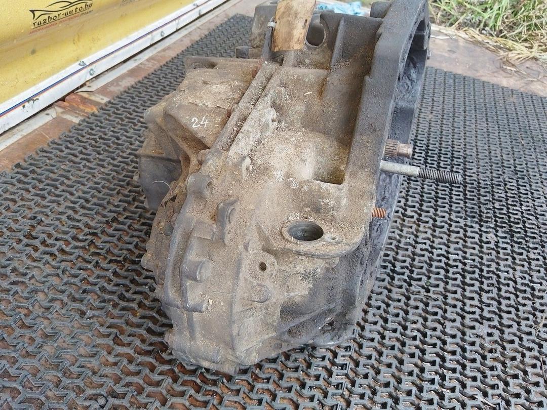 КПП механическая (МКПП) 5-ступенчатая 3A0A3E Renault Safrane undefined