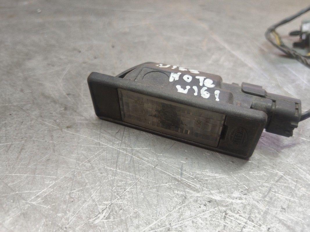 Подсветка номера O34V3E Nissan Note - Фото 4