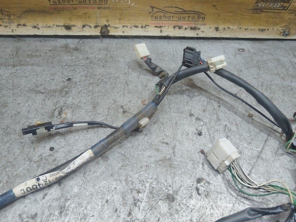 Проводка крышки багажника V0TTJY Toyota Corolla - Фото 6