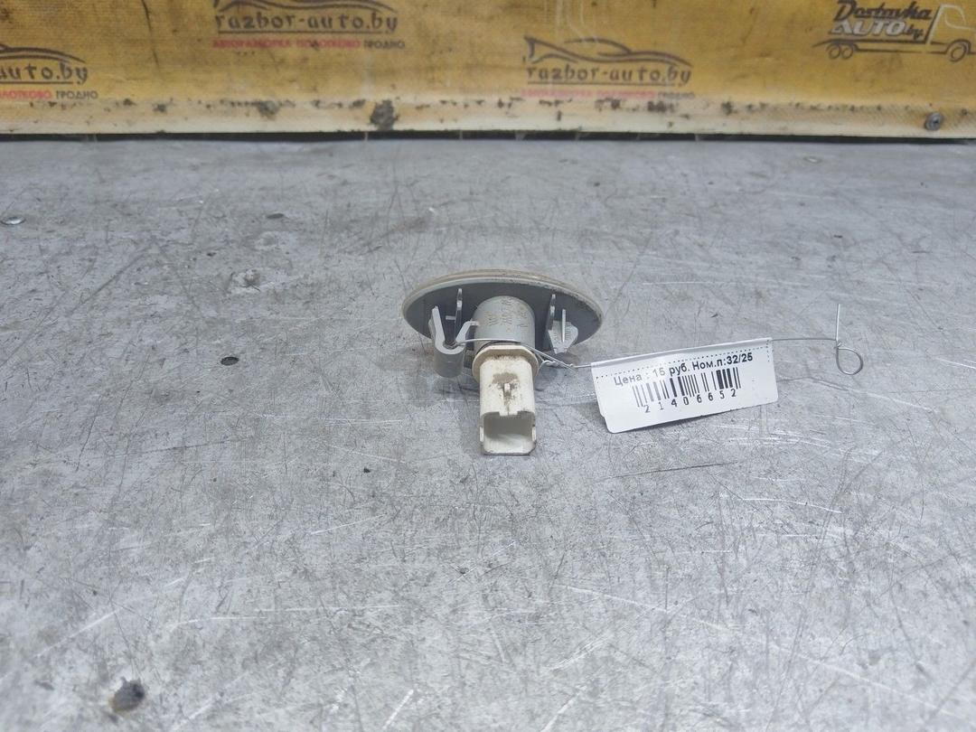 Повторитель передний левый TL2FBU Peugeot 607 купить