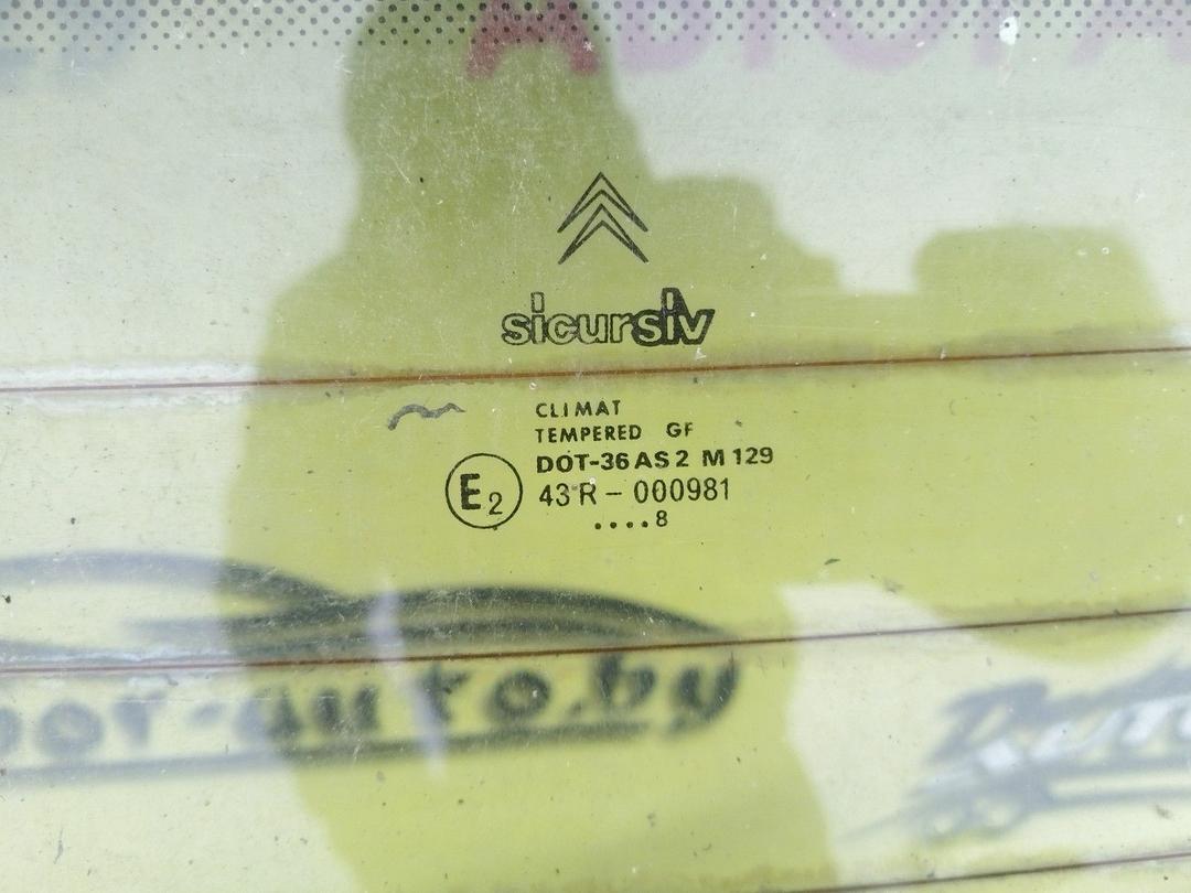 Стекло заднее 5IA8NH Citroen Xantia - Фото 2