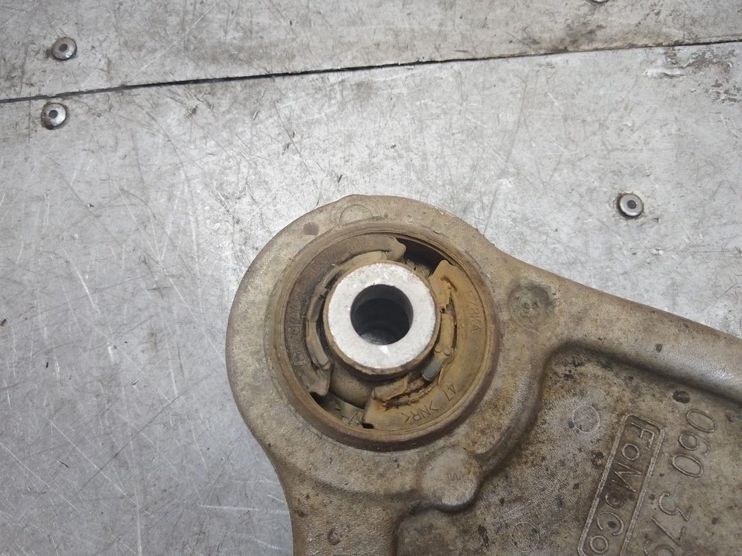 Рычаг передний правый W6O3YP Ford Fusion купить на авторазборке