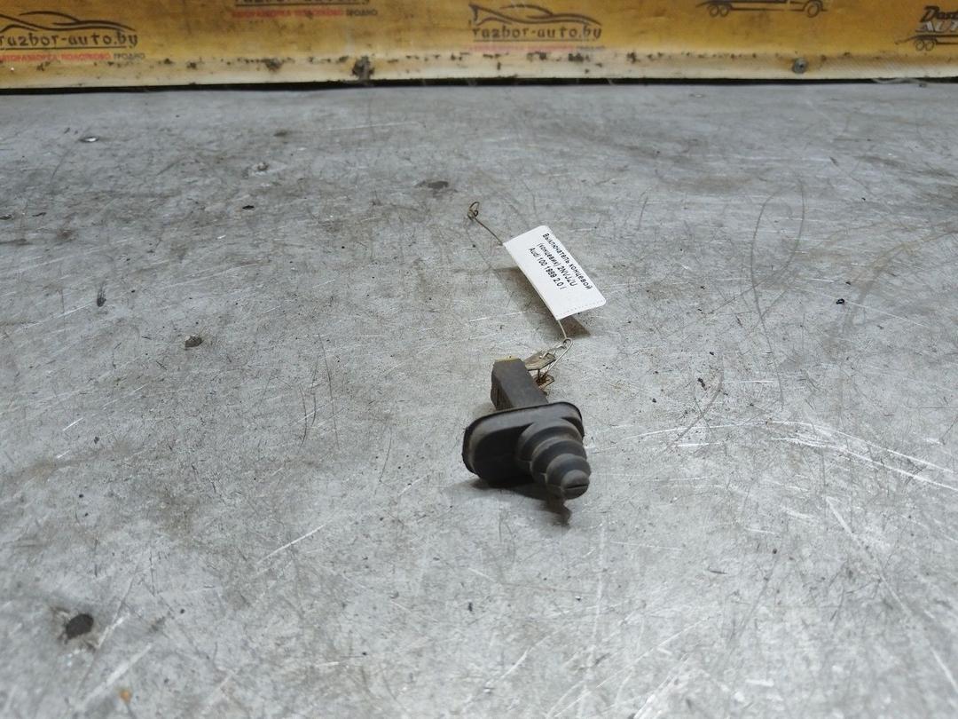 Выключатель концевой (концевик) 2NVJZU Audi 100