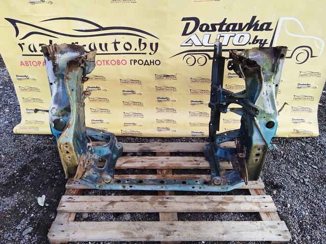 Передняя панель крепления облицовки (телевизор) GTHOE2 Rover 600 купить с доставкой. Огромный выбор запчастей и марок авто. У нас есть практически все.