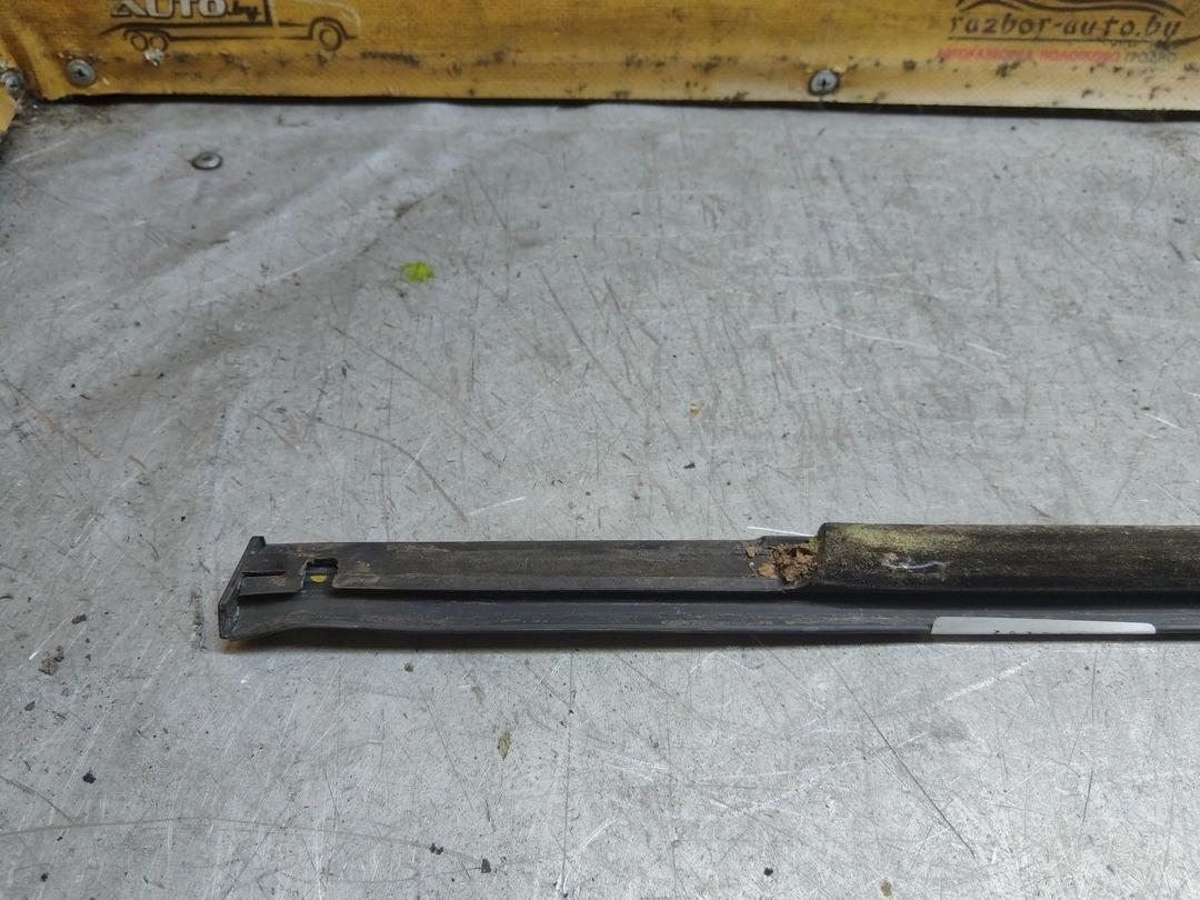 Молдинг стекла двери задней левой наружный QGVZ5M Renault Scenic купить на авторазборке