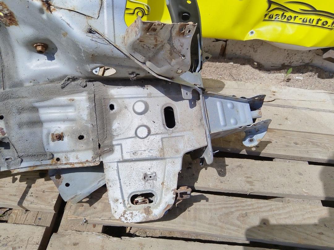 Лонжерон правый 6KJKU5 Opel Astra undefined