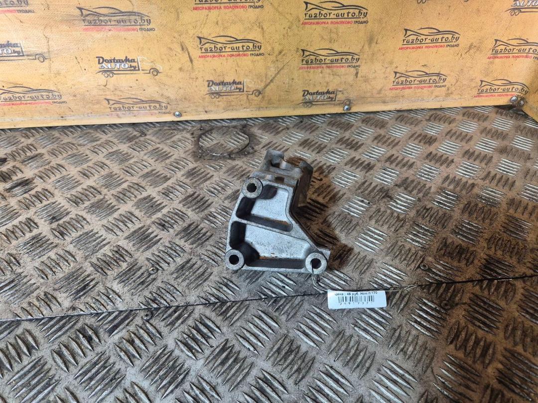 Кронштейн топливного фильтра DKHG73 Peugeot 406 купить