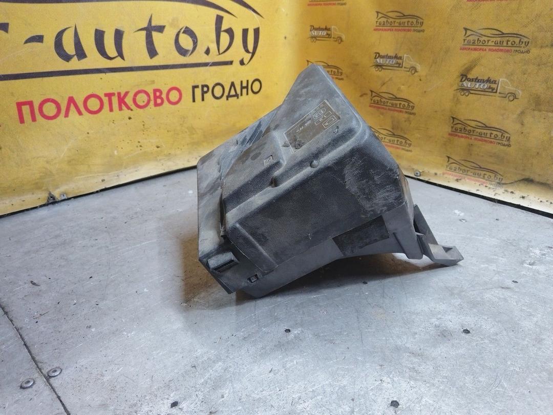 Короб предохранителей YTHV0G Renault Scenic купить в магазине запчастей бу