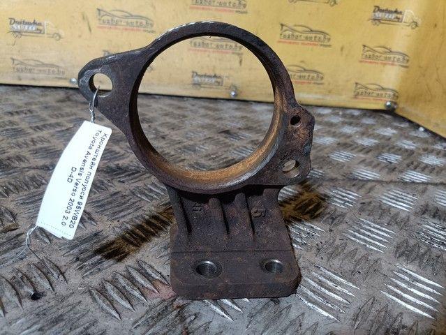 Кронштейн полуоси 95WB20 Toyota Avensis Verso