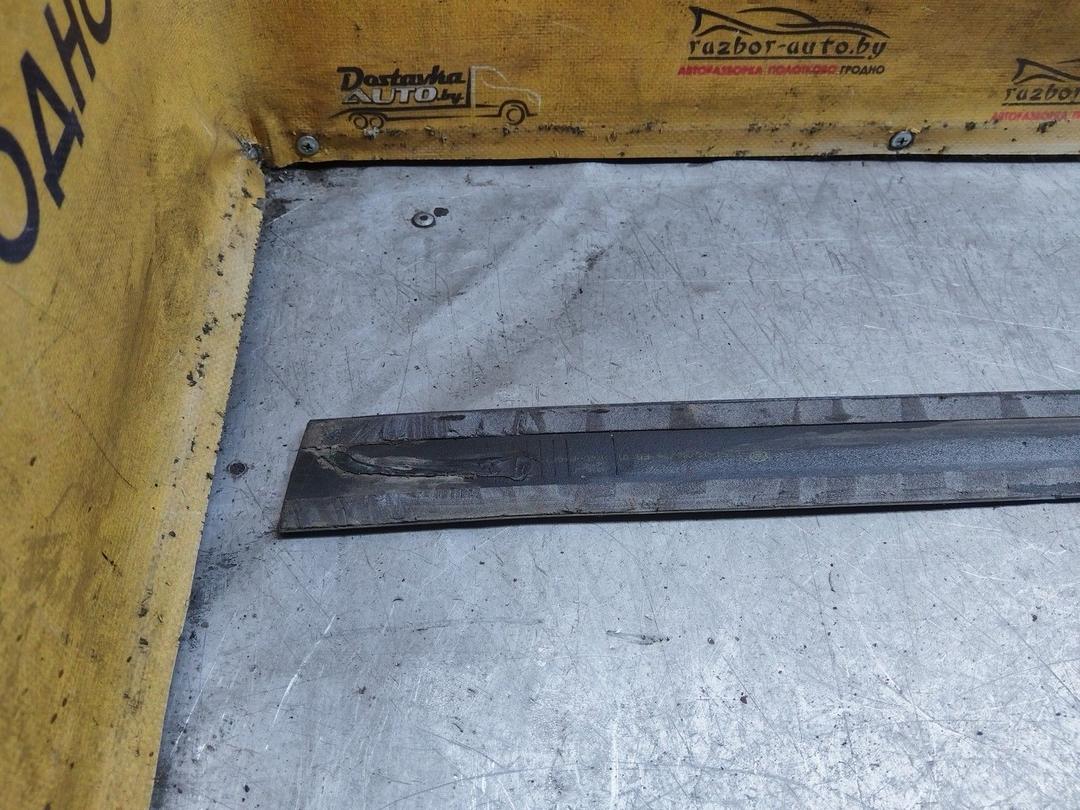 Молдинг двери передней правой KGTDDP Fiat Punto купить с доставкой