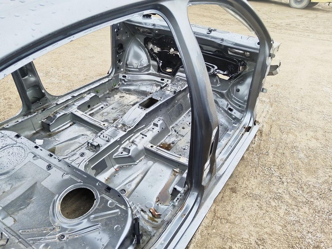 Стойка кузовная центральная правая Z48NIV Volkswagen Jetta - Фото 3