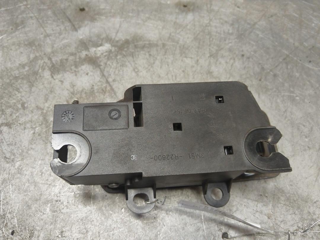 Ручка внутренняя задняя правая 4KJAET Ford Focus - Фото 2