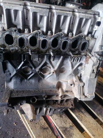 Двигатель 235400 Renault Scenic купить на авторазборке