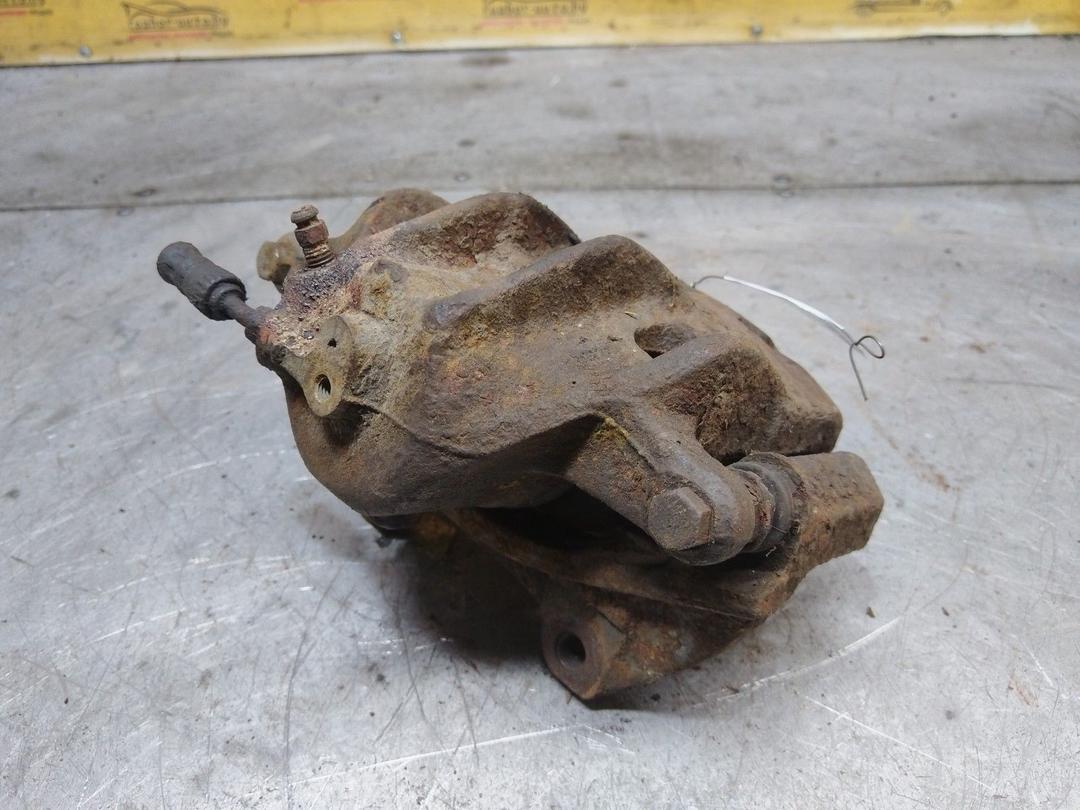 Суппорт передний левый DPNK3U Peugeot 806 купить в магазине запчастей бу