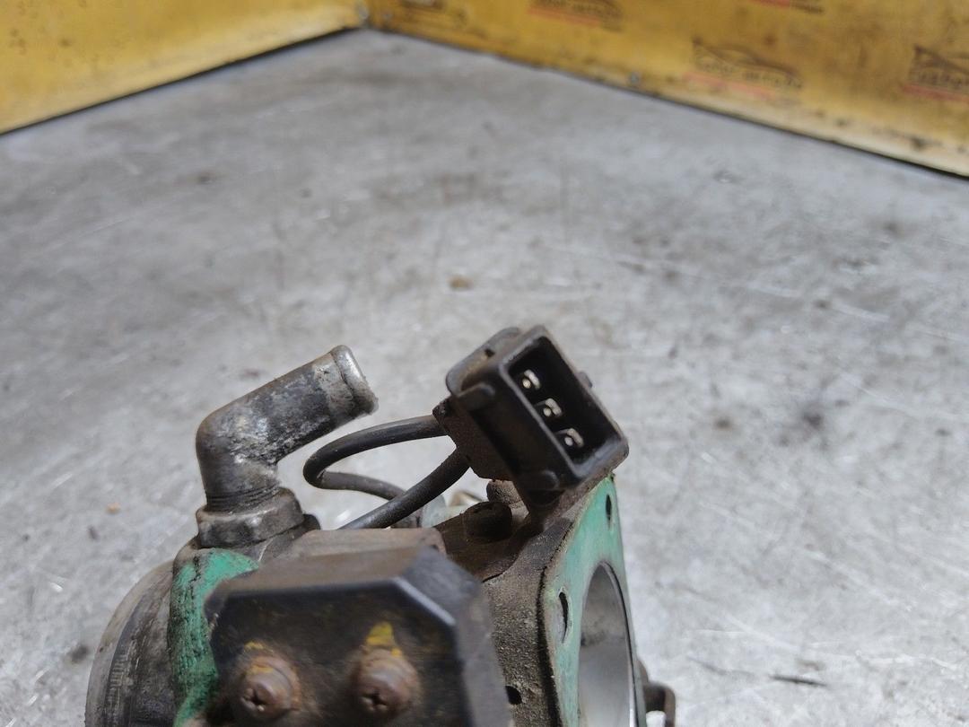 Заслонка дроссельная 421N4N Audi 100 купить в магазине запчастей бу