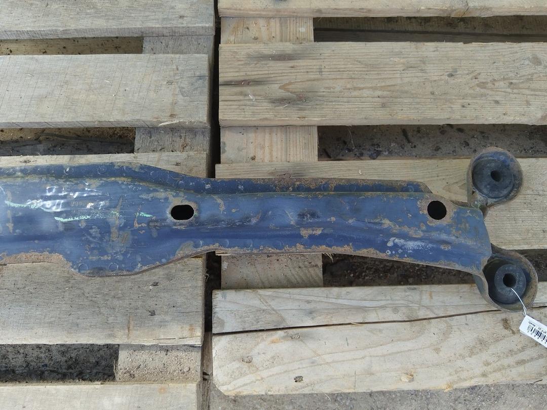 Балка под радиатор 9LQG49 Volkswagen Passat купить с доставкой. Огромный выбор запчастей и марок авто. У нас есть практически все.