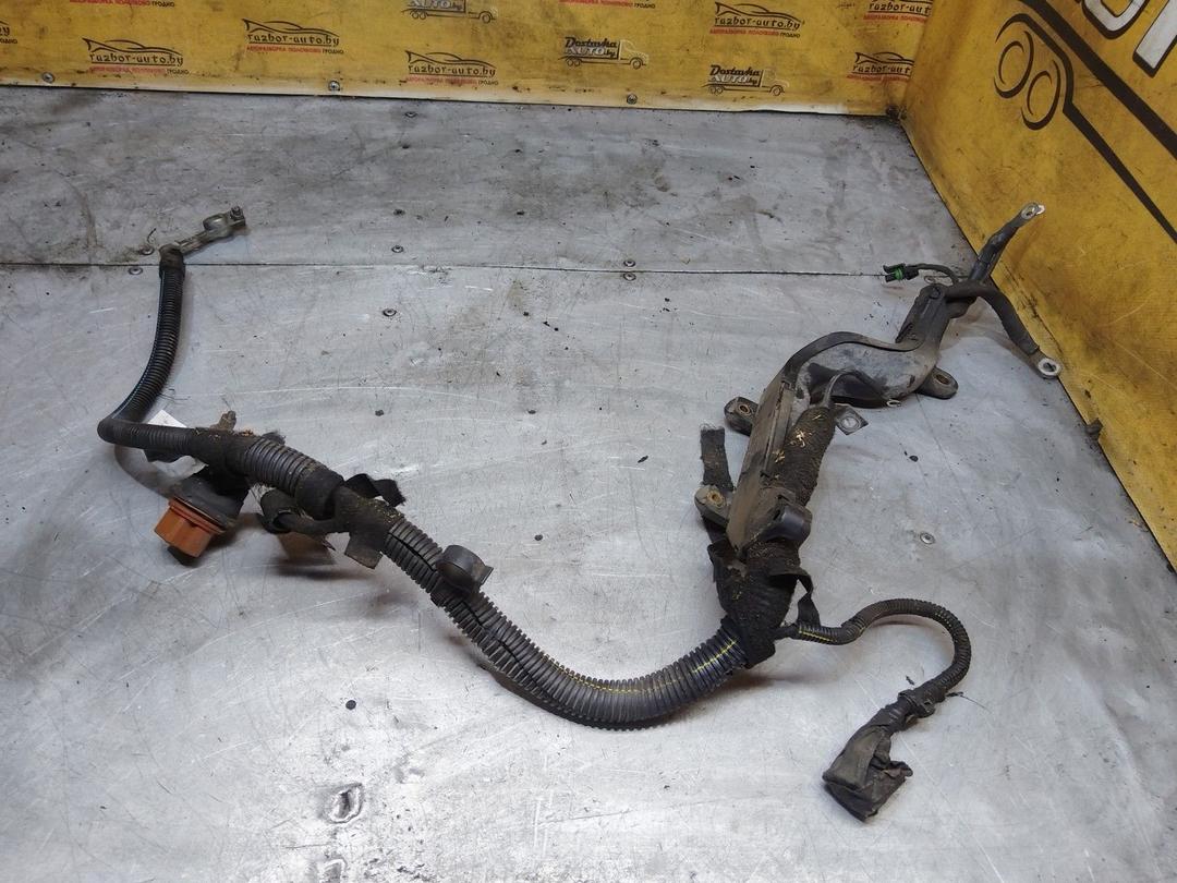 Клемма аккумулятора плюс ZOE3PC Opel Astra - Фото 1