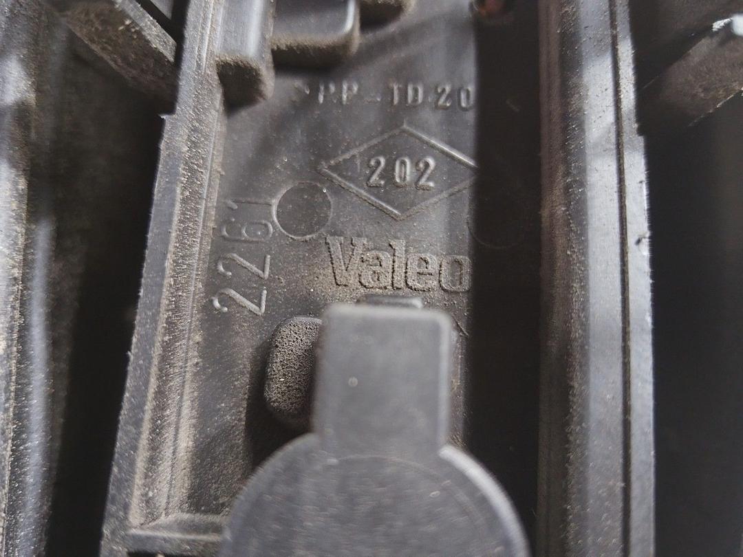 Фонарь задний левый 5BTL17 Renault Laguna купить с доставкой. Огромный выбор запчастей и марок авто. У нас есть практически все.