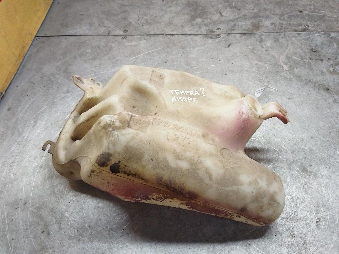 Бачок омывателя 812F38 Fiat Tempra