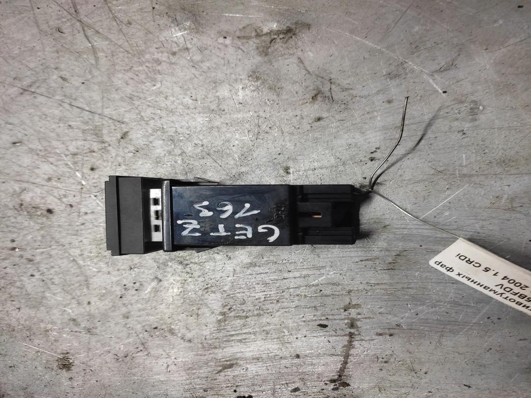 Кнопка противотуманных фар U5BFDV Hyundai Getz купить