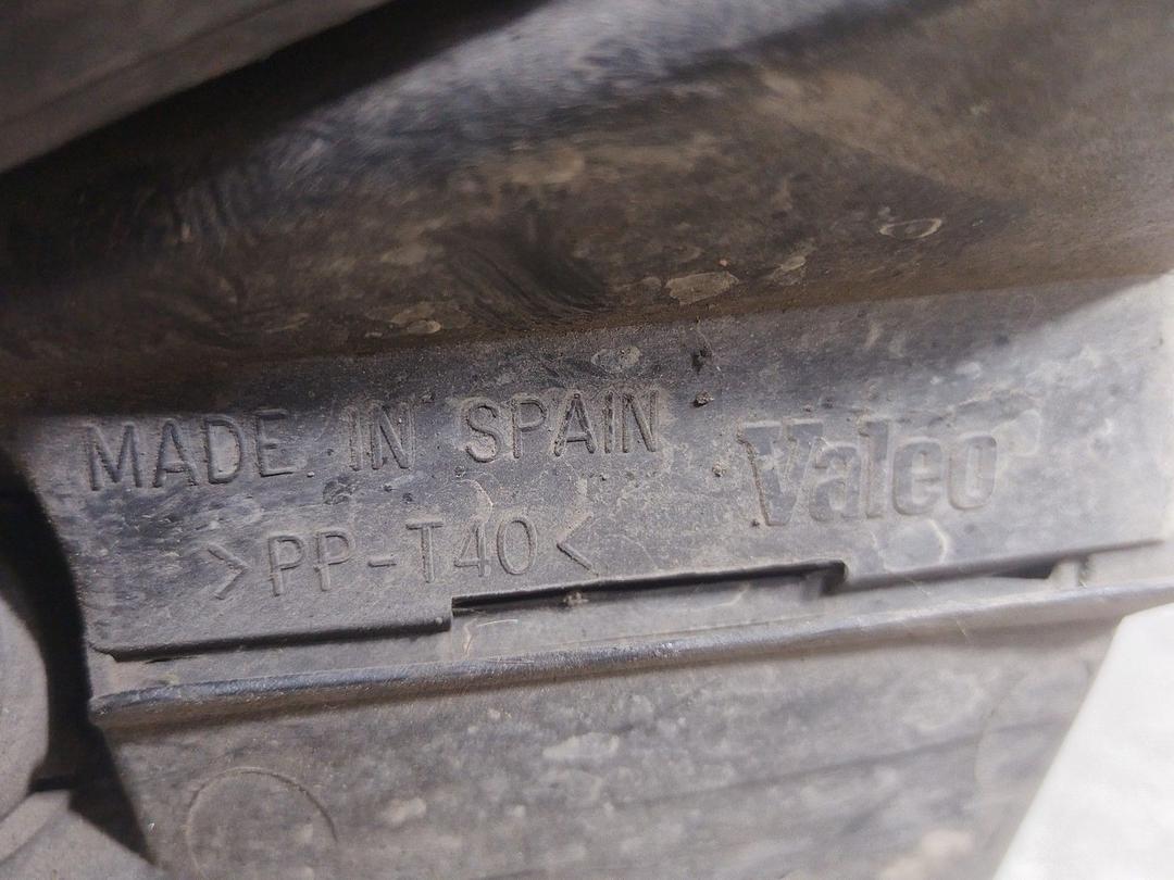 Фара правая XA8M05 Audi A4 undefined