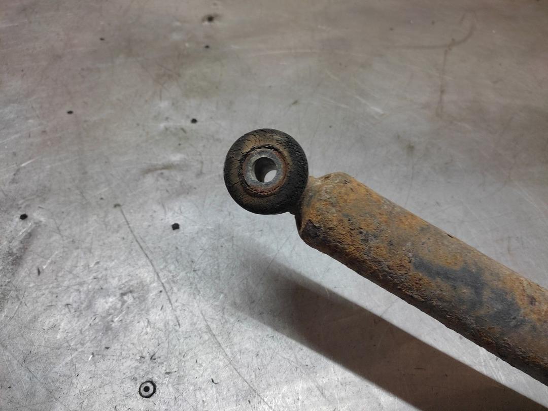 Амортизатор задний правый X7M79O Fiat Stilo купить с доставкой