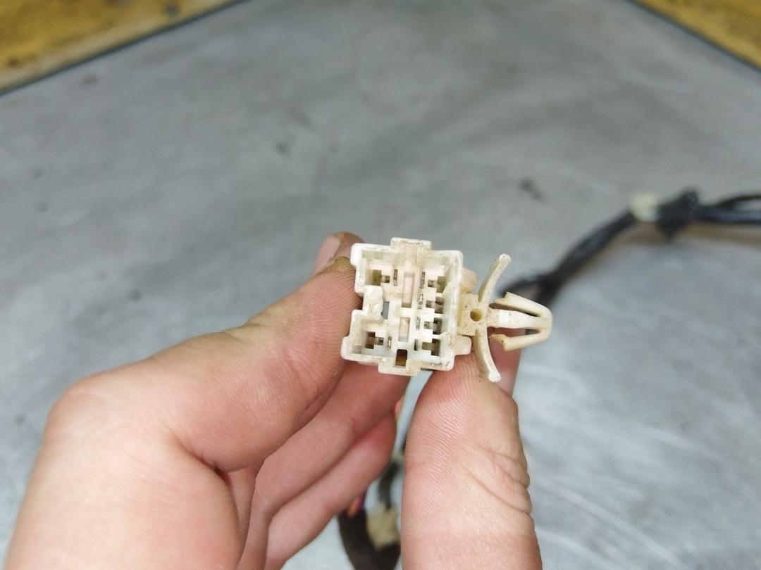 Проводка двери передней правой UL65Q5 Volvo V40 купить с доставкой