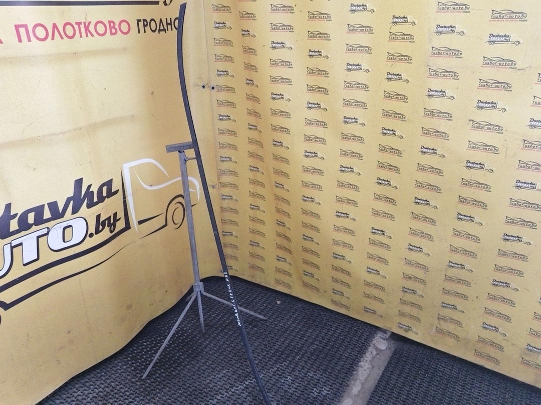 Молдинг стекла лобового 2TUS62 Volvo XC70