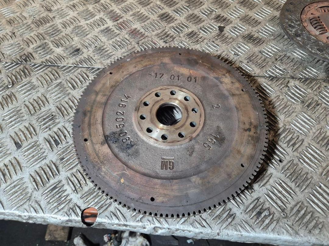 Комплект сцепления F00O0D Opel Astra купить