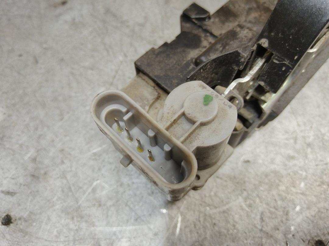 Замок двери задней правой JQXB1I Alfa Romeo 147 купить в магазине запчастей бу