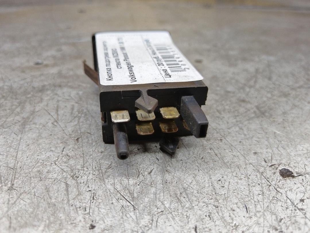 Кнопка подогрева заднего стекла MZ58IO Volkswagen Passat купить