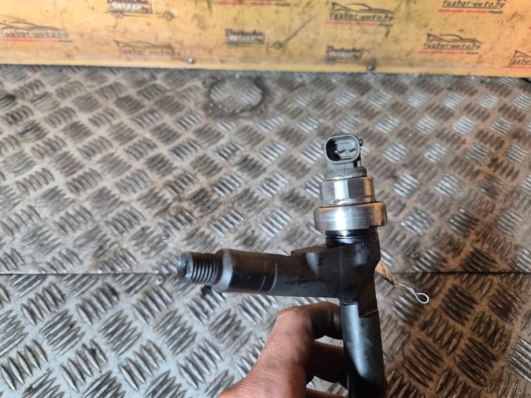 Форсунка 1Y5C1I Opel Meriva