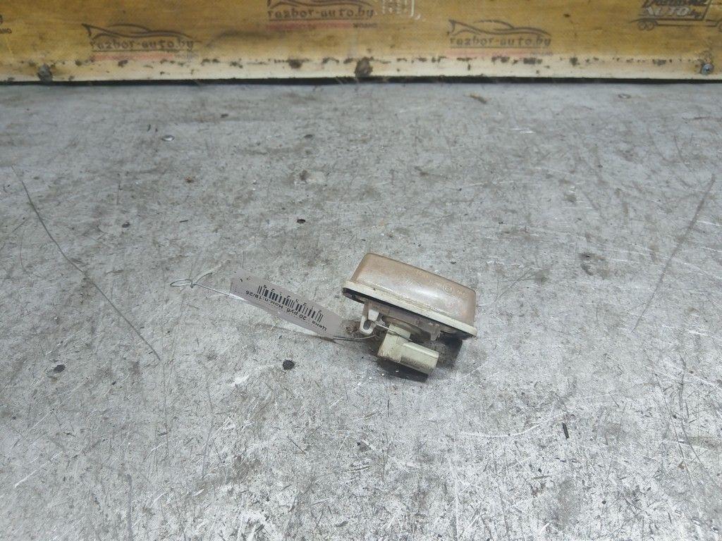 Подсветка номера 0W5VUU Toyota Corolla - Фото 4