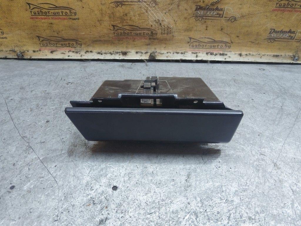 Пепельница K3WWD0 Citroen Xantia - Фото 1