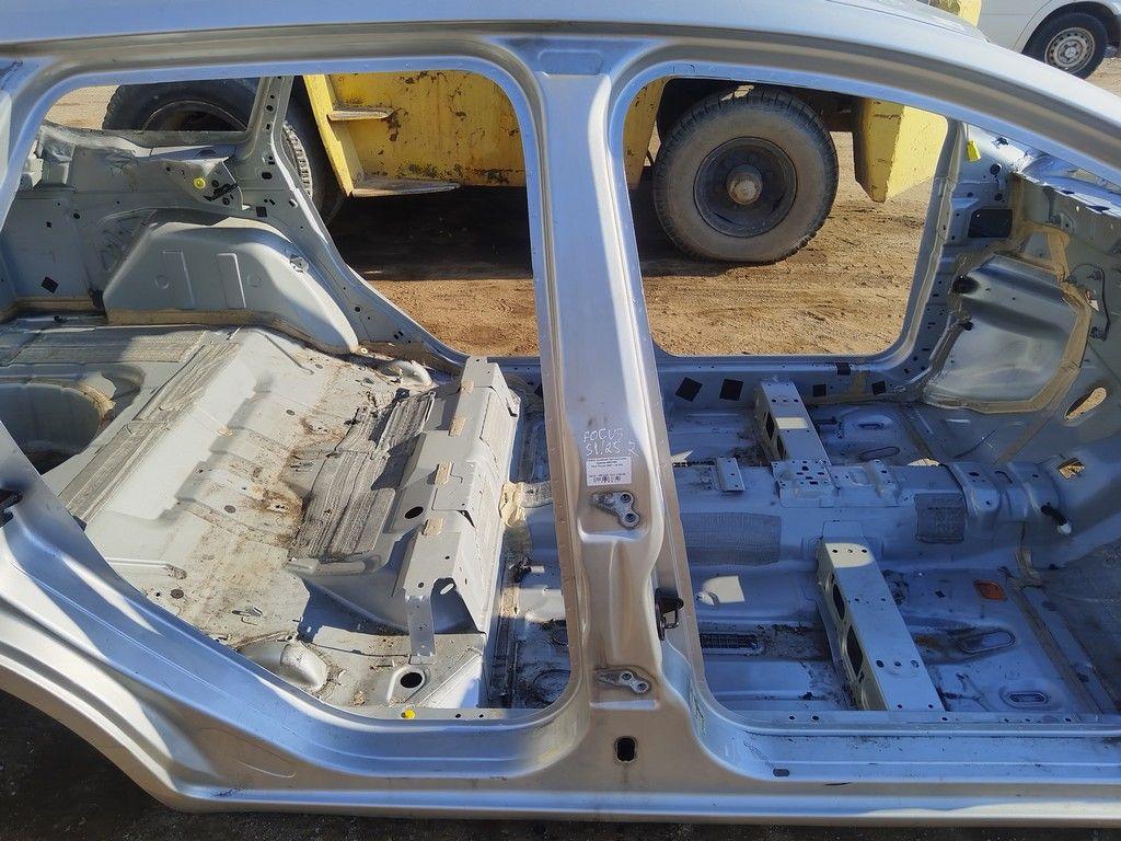 Стойка кузовная центральная правая ER0Y5K Ford Focus - Фото 1