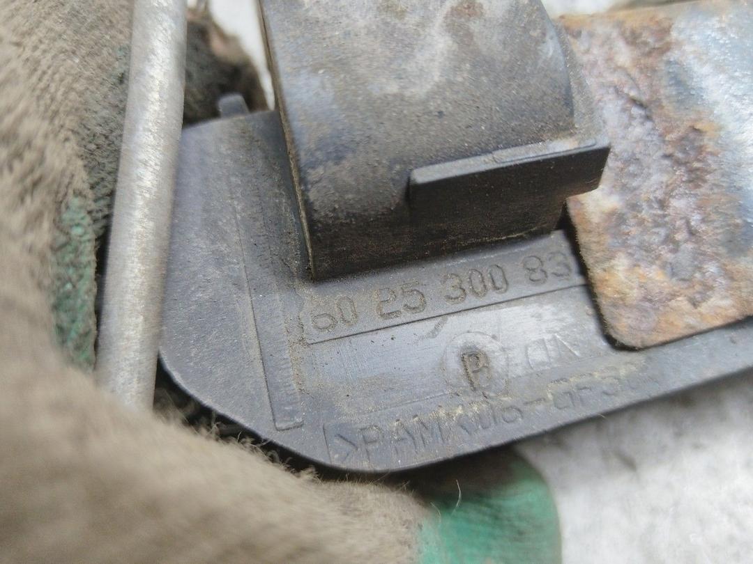 Ручка наружная передняя левая R7T4EE Renault Espace купить в магазине запчастей бу