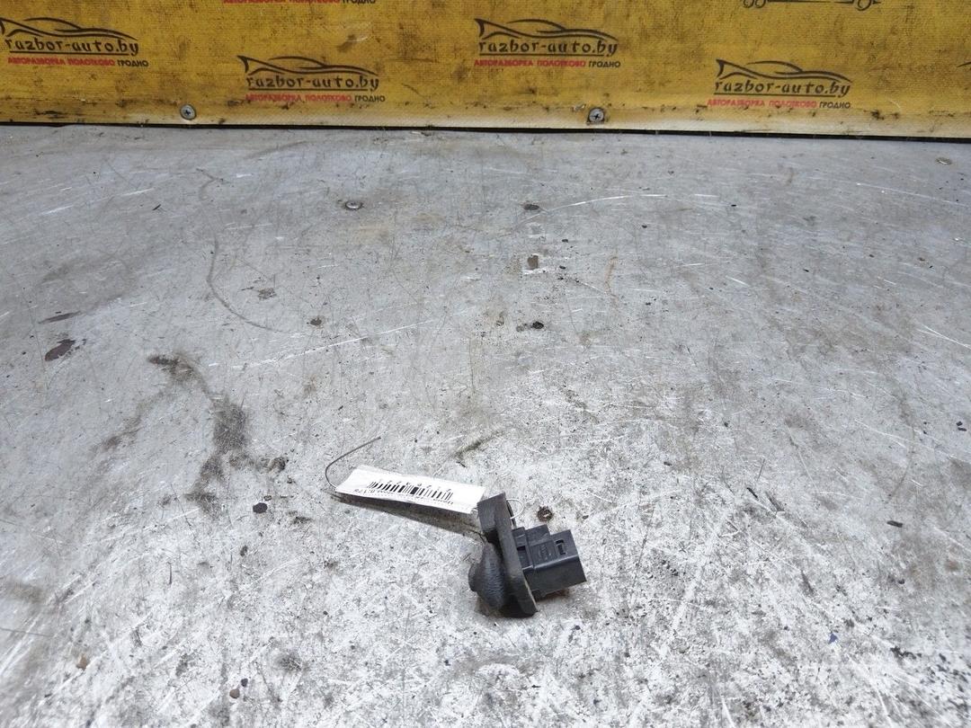 Выключатель концевой (концевик) VNR241 Nissan Micra купить с доставкой