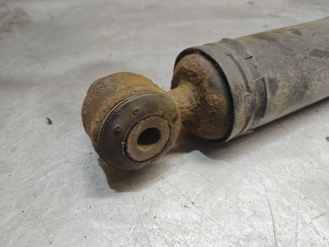 Амортизатор задний правый 49P2LF Renault Scenic купить