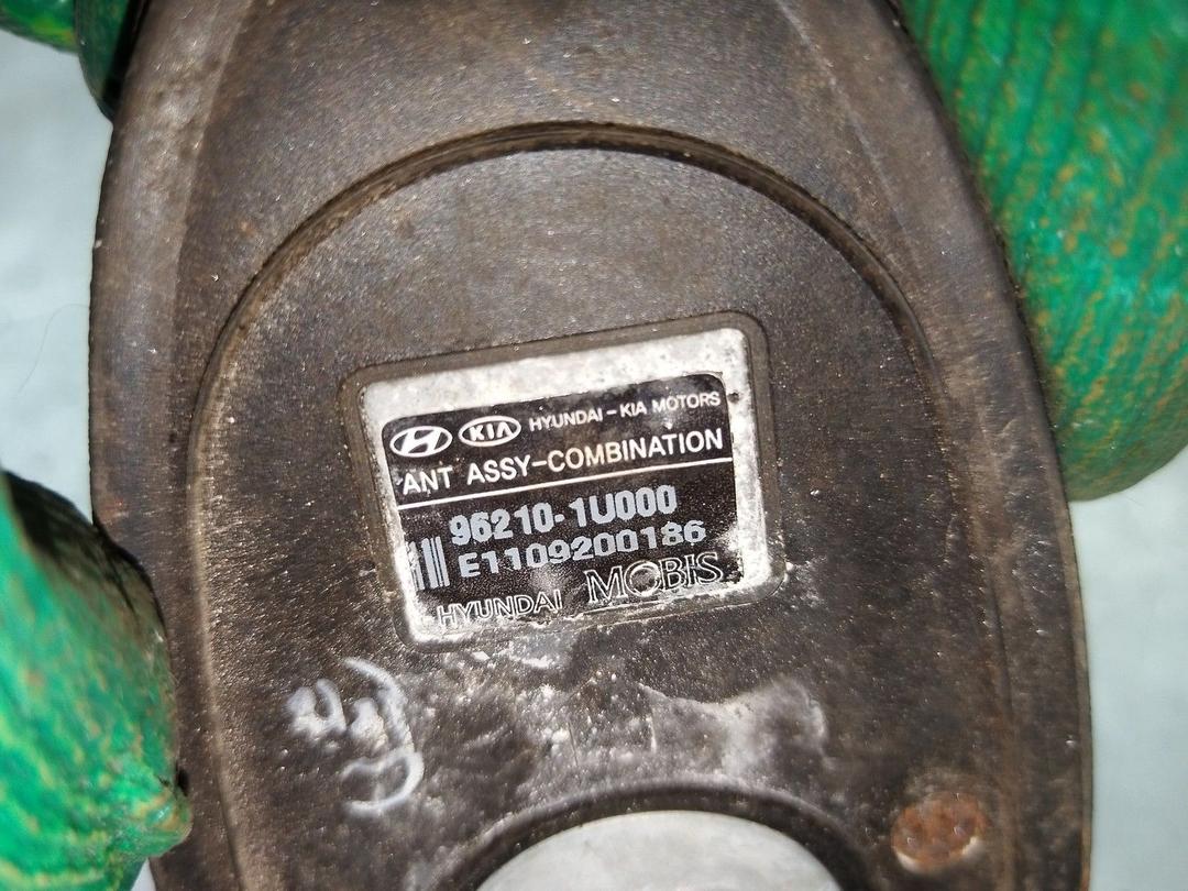 Антенна KJI0FA Kia Sorento купить в магазине запчастей бу