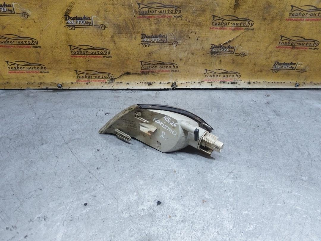 Поворотник правый 54J8W7 Mitsubishi Carisma купить с доставкой