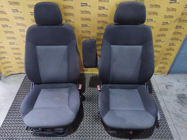 Сиденье переднее BUJ76L Opel Zafira