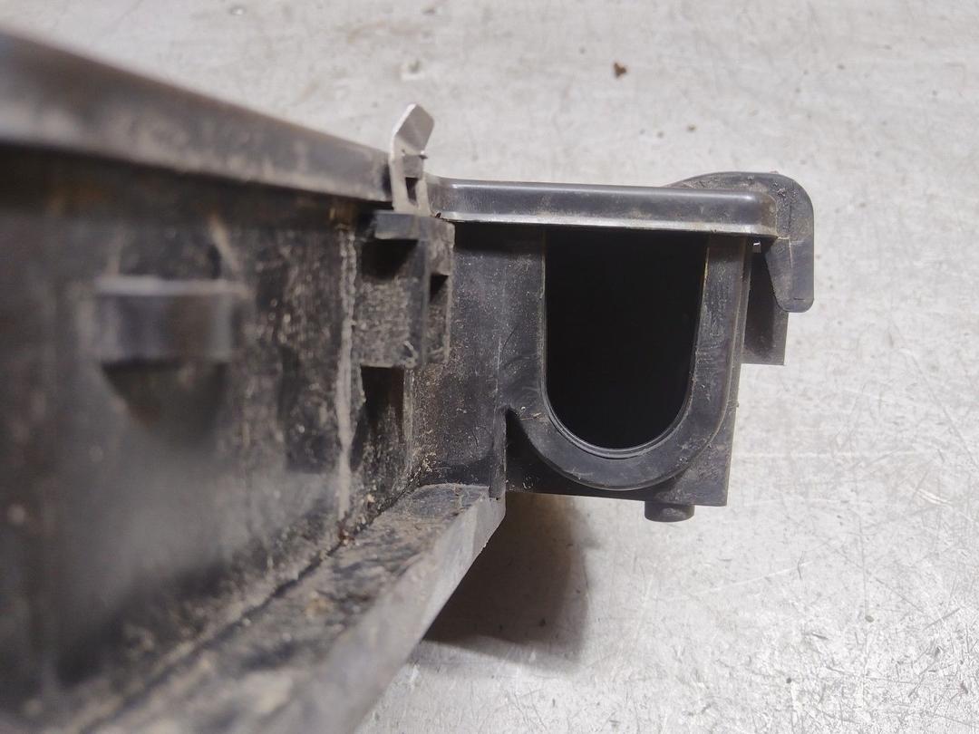 Пластик моторного отсека C8FXPE Volvo S60 купить на авторазборке