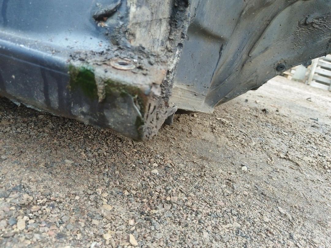 Стойка кузовная передняя правая QZF5FH Opel Astra купить в магазине запчастей бу