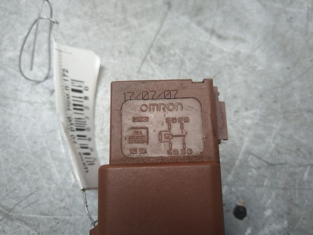 Реле вентилятора SL2UIA Citroen C5 - Фото 3