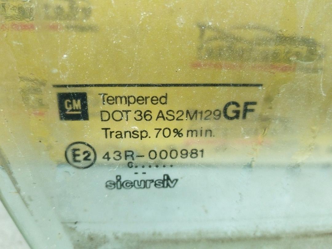 Стекло двери передней правой JXMS32 Opel Vectra купить