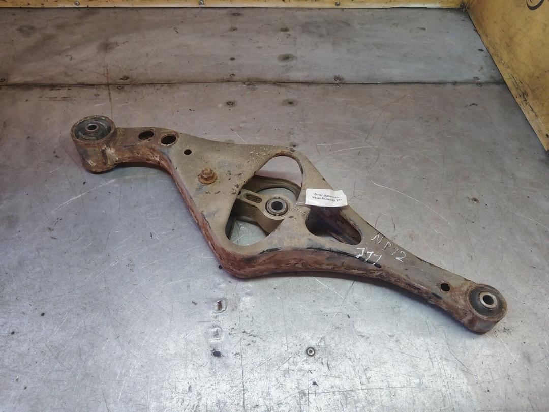 Рычаг задний I72XKG Nissan Primera